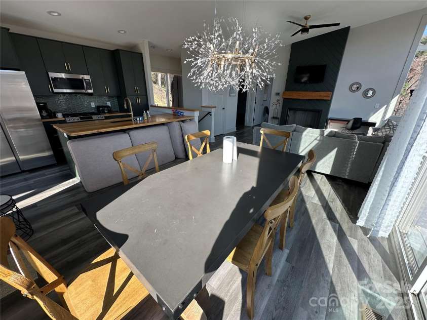 3149 Winter Hawk Lane, Lenoir, NC 28645.  MLS# CAR4255973, YatesRealty ID 15959. 