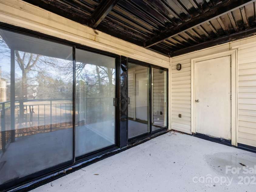 4902 Spring Lake Drive, Charlotte, NC 28212.  MLS# CAR4281249, YatesRealty ID 1596. 