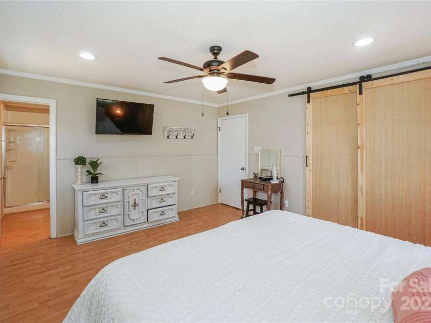 170 Woodcrest Road, Mooresville, NC 28115.  MLS# CAR4219119, YatesRealty ID 15960. 