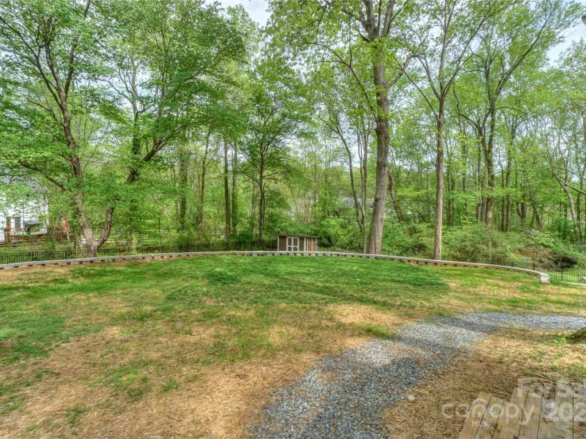 170 Woodcrest Road, Mooresville, NC 28115.  MLS# CAR4219119, YatesRealty ID 15960. 
