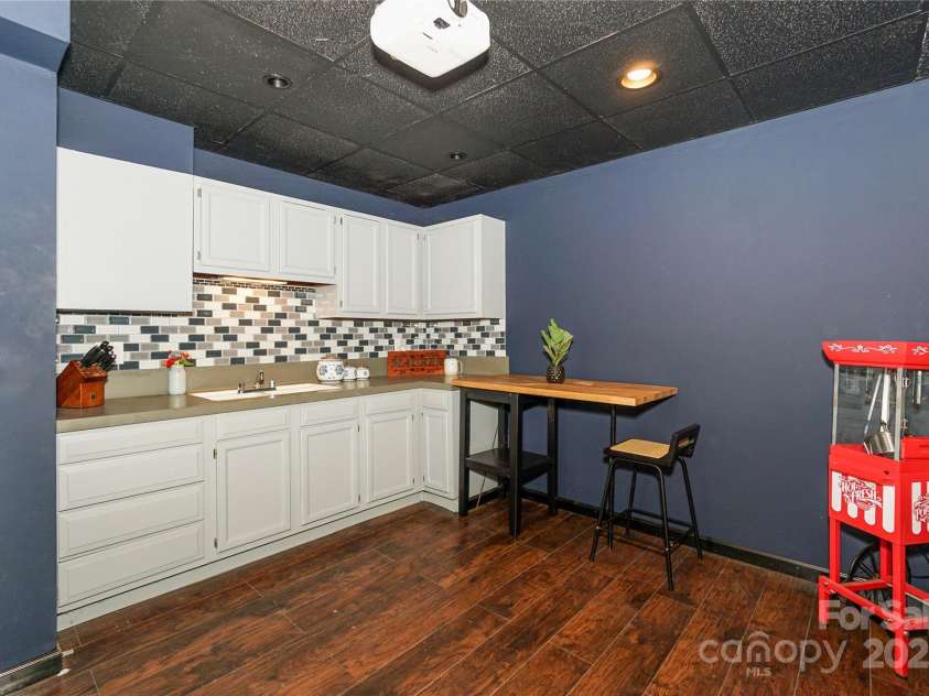 170 Woodcrest Road, Mooresville, NC 28115.  MLS# CAR4219119, YatesRealty ID 15960. Media/bonus