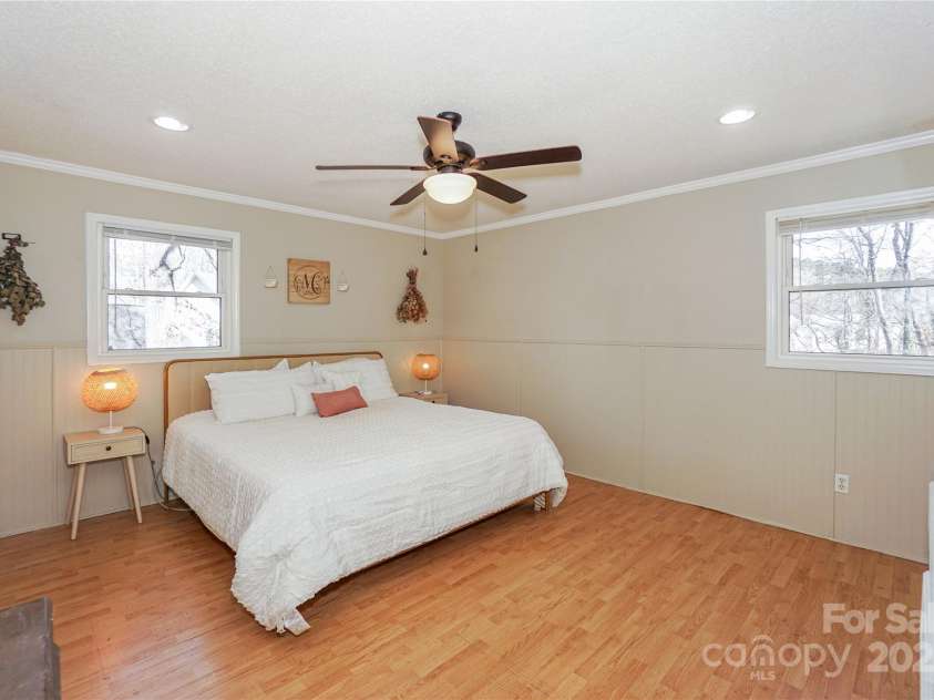 170 Woodcrest Road, Mooresville, NC 28115.  MLS# CAR4219119, YatesRealty ID 15960. Owner's Suite