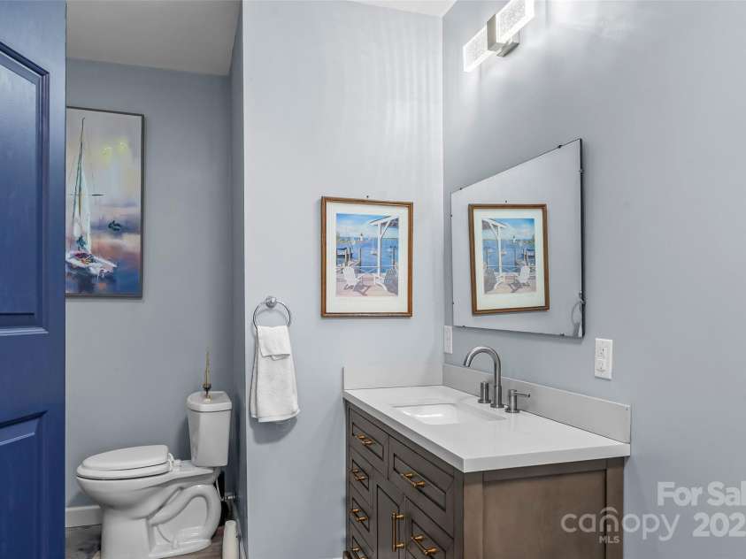 35 Telephone Exchange Road, Hickory, NC 28601.  MLS# CAR4257539, YatesRealty ID 15961. 