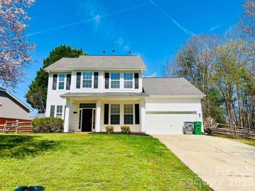 4630 Appley Mead Lane, Charlotte, NC 28269.  MLS# CAR4357436, YatesRealty ID 15961. 