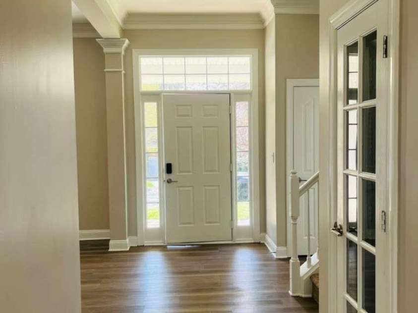 4630 Appley Mead Lane, Charlotte, NC 28269.  MLS# CAR4357436, YatesRealty ID 15961. 