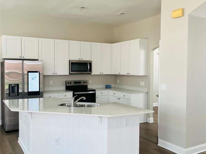 4630 Appley Mead Lane, Charlotte, NC 28269.  MLS# CAR4357436, YatesRealty ID 15961. 