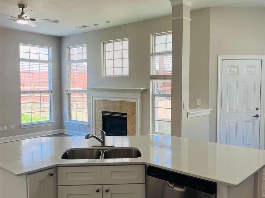 4630 Appley Mead Lane, Charlotte, NC 28269.  MLS# CAR4357436, YatesRealty ID 15961. 