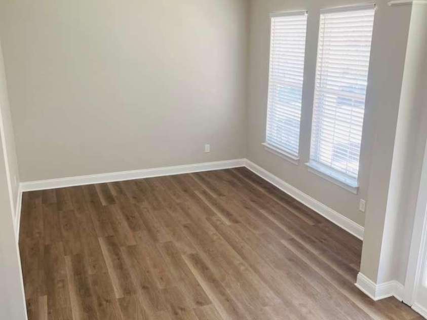4630 Appley Mead Lane, Charlotte, NC 28269.  MLS# CAR4357436, YatesRealty ID 15961. 