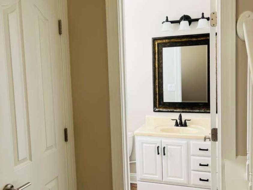 4630 Appley Mead Lane, Charlotte, NC 28269.  MLS# CAR4357436, YatesRealty ID 15961. 