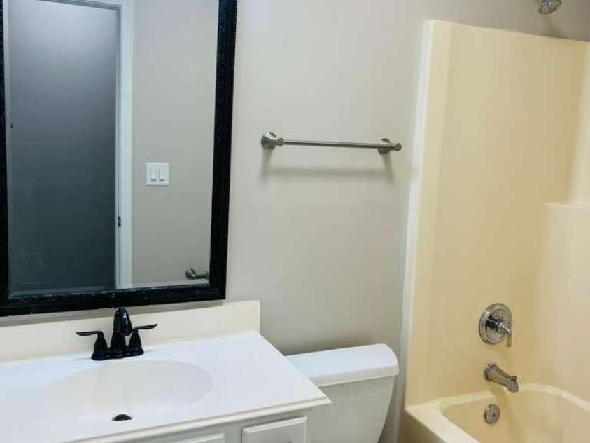 4630 Appley Mead Lane, Charlotte, NC 28269.  MLS# CAR4357436, YatesRealty ID 15961. 