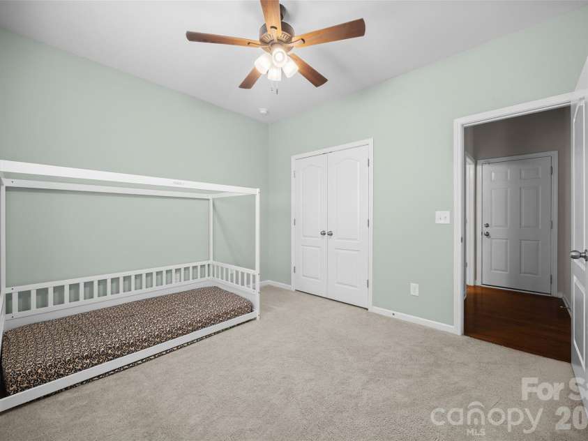 130 Bay Laurel Drive, Mooresville, NC 28115.  MLS# CAR4356515, YatesRealty ID 15962. 