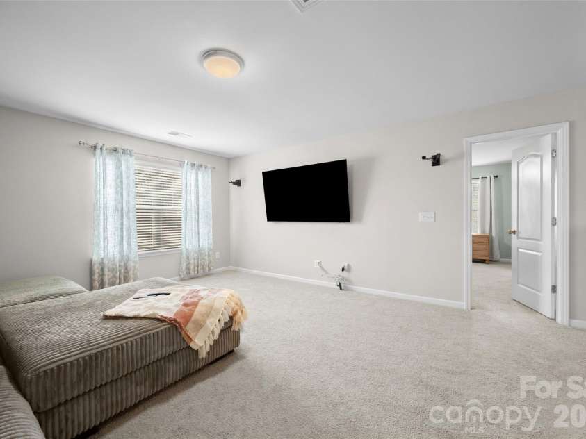 130 Bay Laurel Drive, Mooresville, NC 28115.  MLS# CAR4356515, YatesRealty ID 15962. 