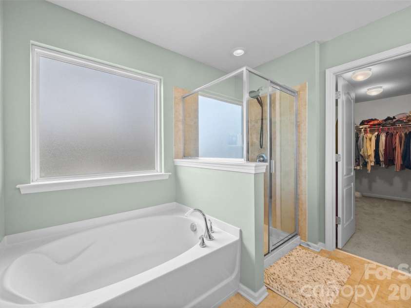 130 Bay Laurel Drive, Mooresville, NC 28115.  MLS# CAR4356515, YatesRealty ID 15962. 