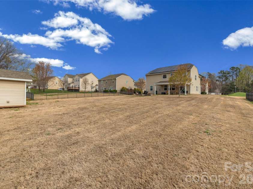 130 Bay Laurel Drive, Mooresville, NC 28115.  MLS# CAR4356515, YatesRealty ID 15962. 