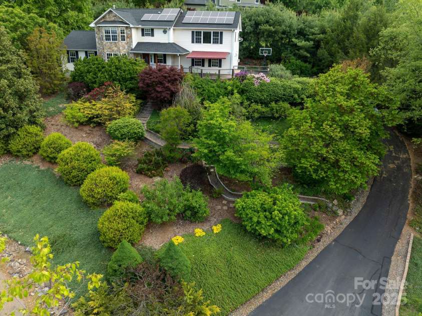 106 Thistle Tree Way, Weaverville, NC 28787.  MLS# CAR4248602, YatesRealty ID 15965. 