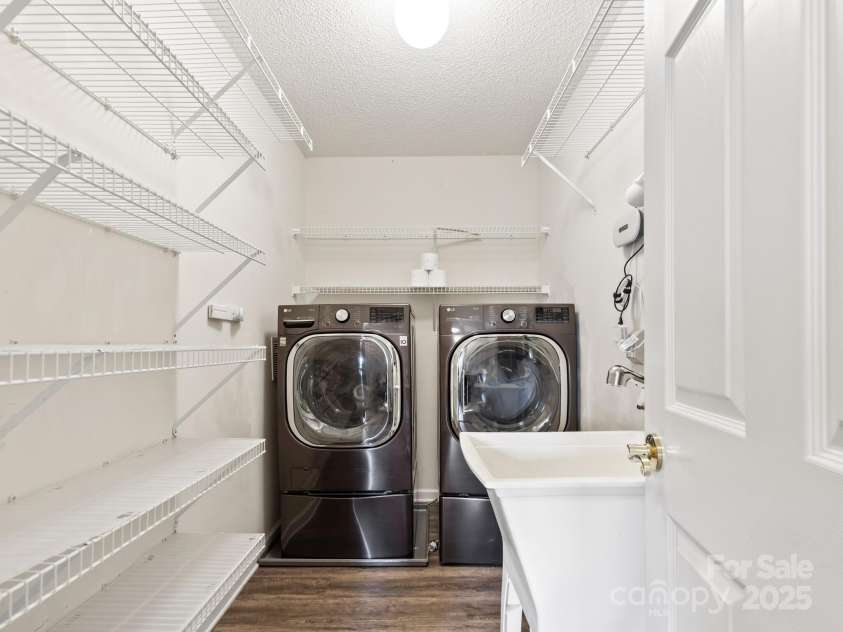 106 Thistle Tree Way, Weaverville, NC 28787.  MLS# CAR4248602, YatesRealty ID 15965. Laundry/Utility Off Kitchen On Main