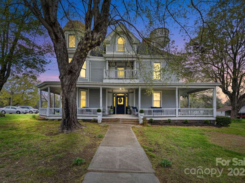 101 Main Street, Cleveland, NC 27013.  MLS# CAR4240992, YatesRealty ID 15968. 