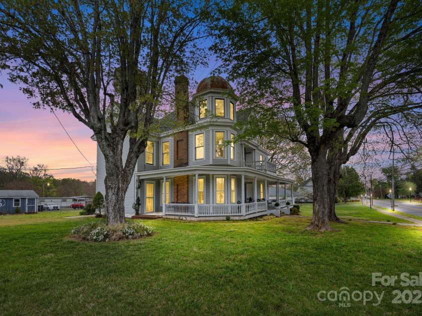 101 Main Street, Cleveland, NC 27013.  MLS# CAR4240992, YatesRealty ID 15968. 