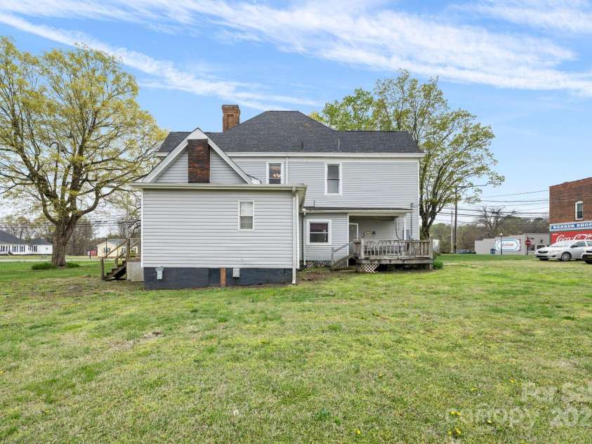 101 Main Street, Cleveland, NC 27013.  MLS# CAR4240992, YatesRealty ID 15968. 