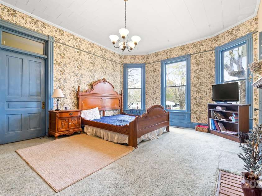 101 Main Street, Cleveland, NC 27013.  MLS# CAR4240992, YatesRealty ID 15968. 