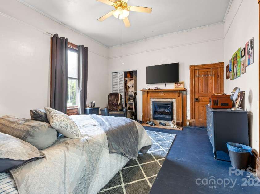 101 Main Street, Cleveland, NC 27013.  MLS# CAR4240992, YatesRealty ID 15968. 