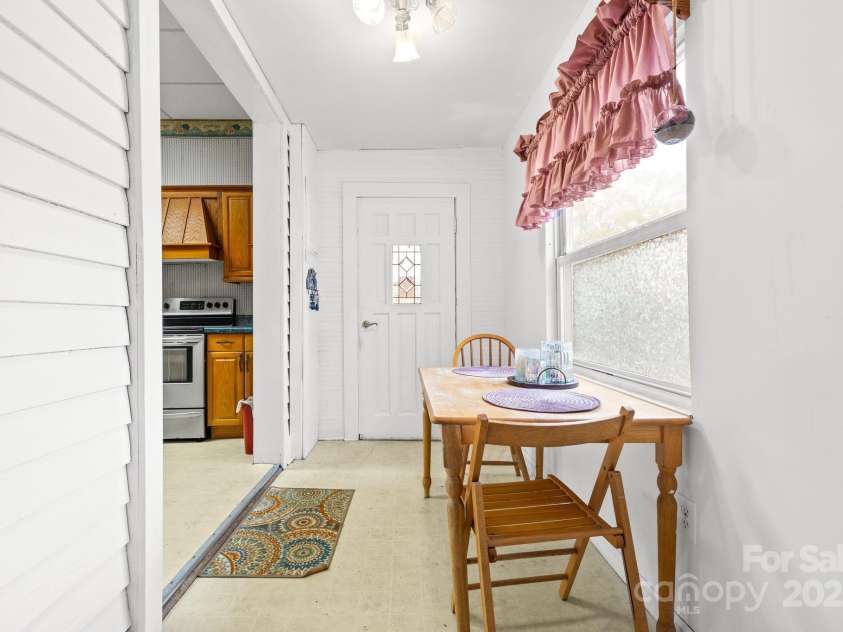 101 Main Street, Cleveland, NC 27013.  MLS# CAR4240992, YatesRealty ID 15968. 