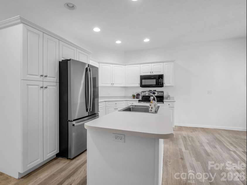 5 Hearthstone Lane, Flat Rock, NC 28731.  MLS# CAR4358961, YatesRealty ID 15969. 