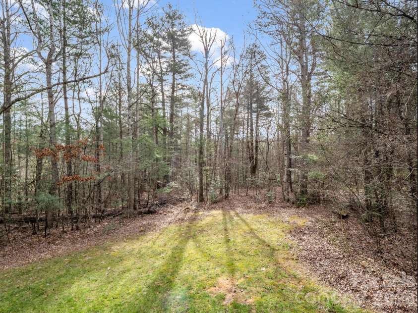 5 Hearthstone Lane, Flat Rock, NC 28731.  MLS# CAR4358961, YatesRealty ID 15969. 
