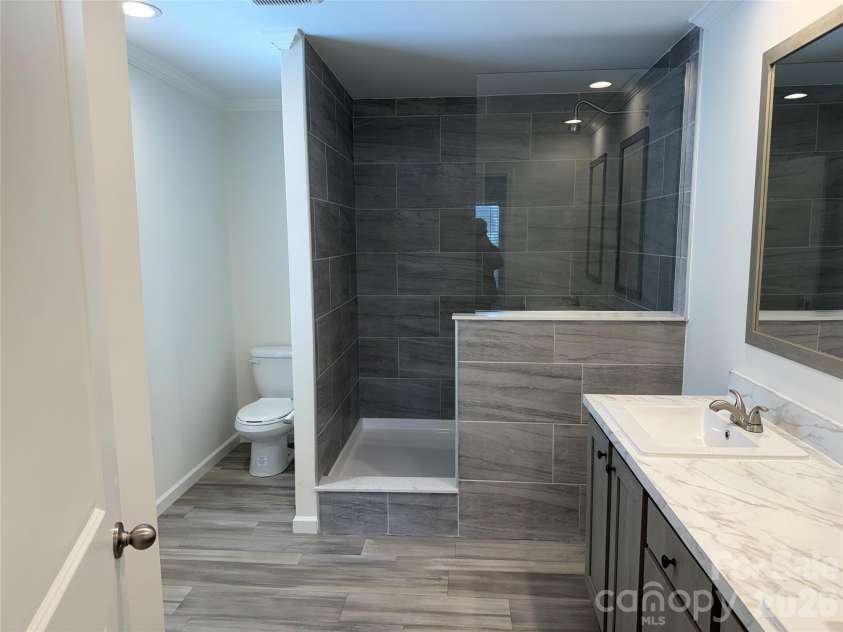 124 Titanium Drive, Statesville, NC 28625.  MLS# CAR4344096, YatesRealty ID 1597. 