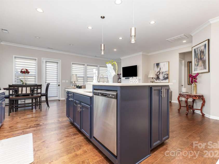 19004 Dry Narrows Way, Charlotte, NC 28278.  MLS# CAR4326256, YatesRealty ID 1597. 