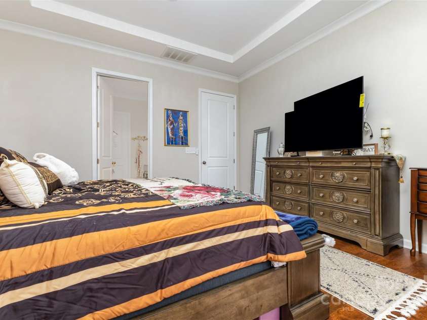 19004 Dry Narrows Way, Charlotte, NC 28278.  MLS# CAR4326256, YatesRealty ID 1597. 