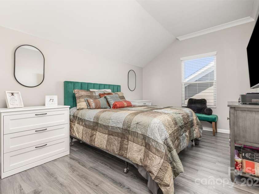 19004 Dry Narrows Way, Charlotte, NC 28278.  MLS# CAR4326256, YatesRealty ID 1597. 