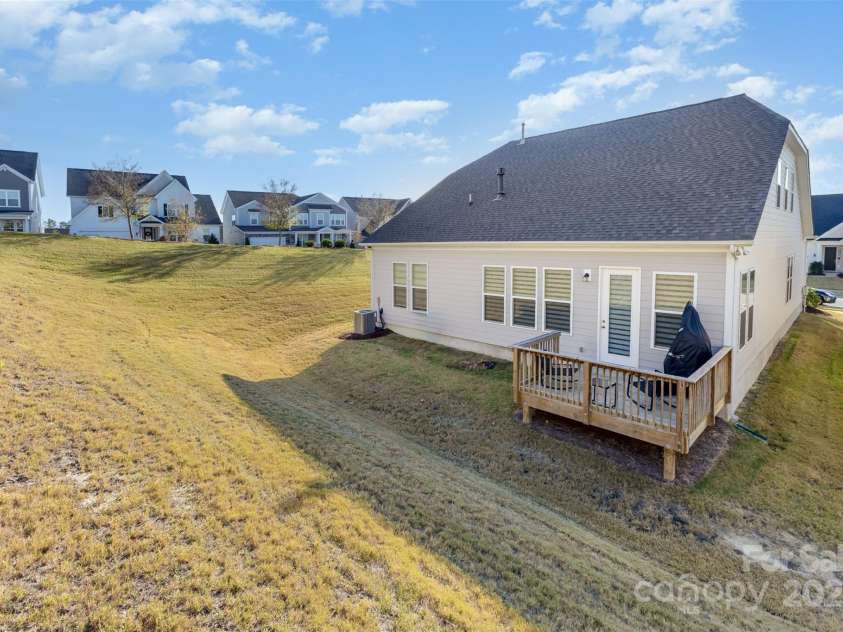 19004 Dry Narrows Way, Charlotte, NC 28278.  MLS# CAR4326256, YatesRealty ID 1597. 