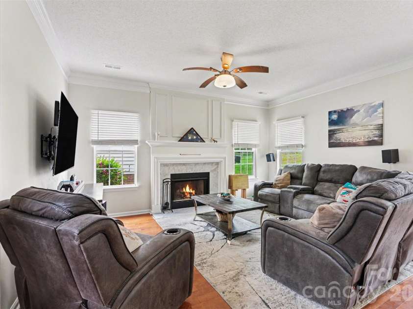 10529 Old Bridge Lane, Charlotte, NC 28269.  MLS# CAR4359597, YatesRealty ID 15970. 