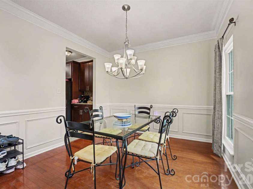 10529 Old Bridge Lane, Charlotte, NC 28269.  MLS# CAR4359597, YatesRealty ID 15970. 