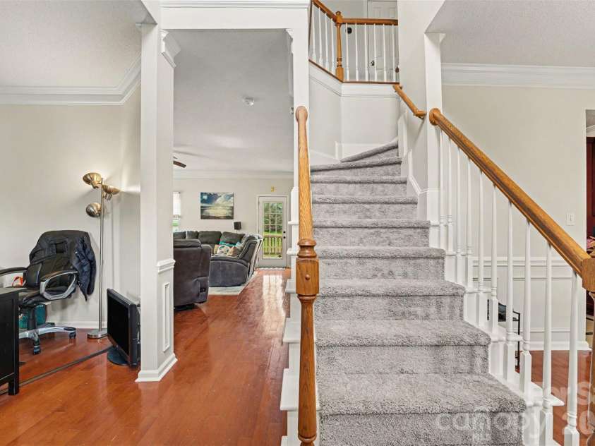 10529 Old Bridge Lane, Charlotte, NC 28269.  MLS# CAR4359597, YatesRealty ID 15970. 