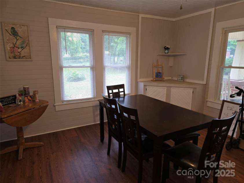 804 Dennis Street, Troy, NC 27371.  MLS# CAR4263970, YatesRealty ID 15970. 