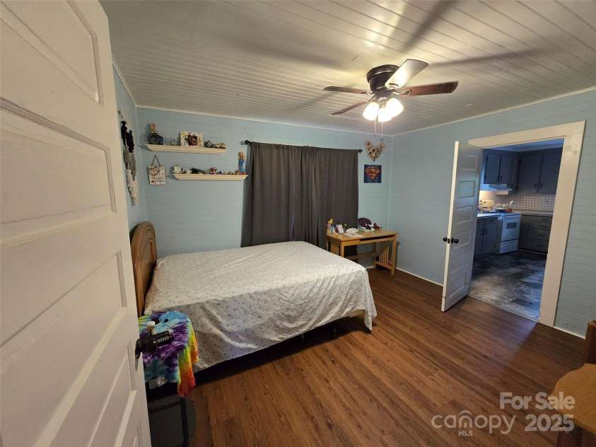804 Dennis Street, Troy, NC 27371.  MLS# CAR4263970, YatesRealty ID 15970. 