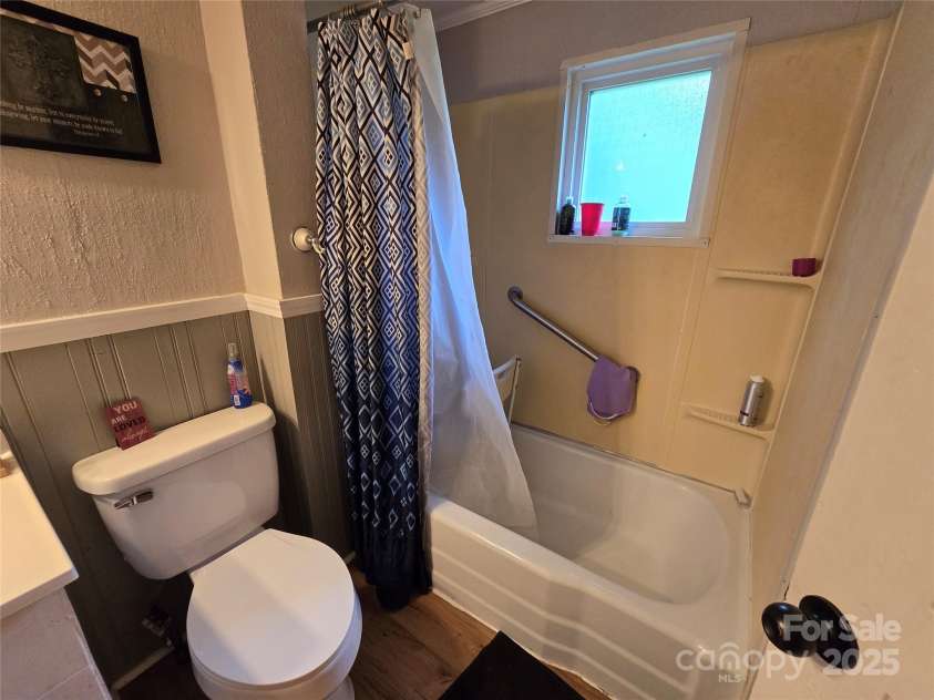 804 Dennis Street, Troy, NC 27371.  MLS# CAR4263970, YatesRealty ID 15970. 