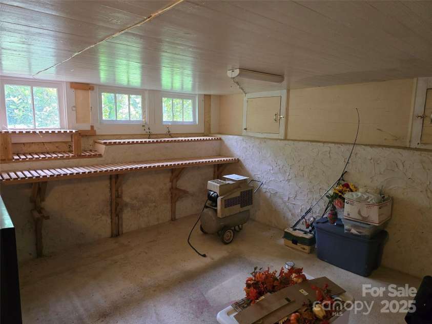 804 Dennis Street, Troy, NC 27371.  MLS# CAR4263970, YatesRealty ID 15970. 