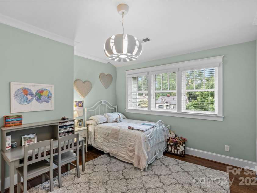 2414 Bay Street, Charlotte, NC 28205.  MLS# CAR4302831, YatesRealty ID 15971. 