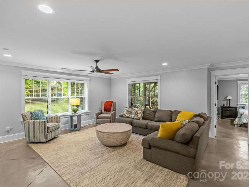 2414 Bay Street, Charlotte, NC 28205.  MLS# CAR4302831, YatesRealty ID 15971. 