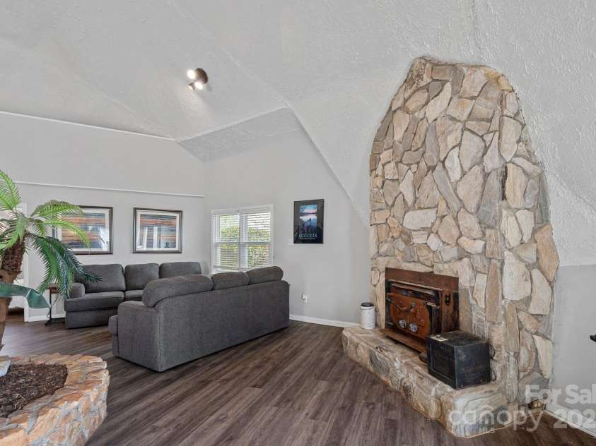 7977 Lucky Creek Lane, Denver, NC 28037.  MLS# CAR4220264, YatesRealty ID 15973. 