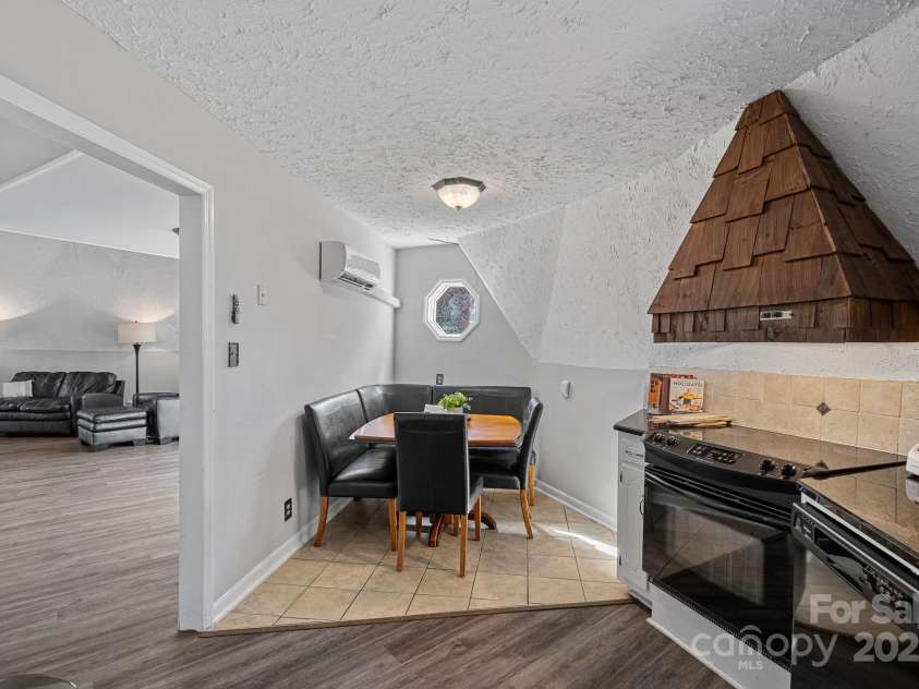 7977 Lucky Creek Lane, Denver, NC 28037.  MLS# CAR4220264, YatesRealty ID 15973. 