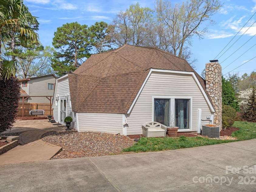 7977 Lucky Creek Lane, Denver, NC 28037.  MLS# CAR4220264, YatesRealty ID 15973. 