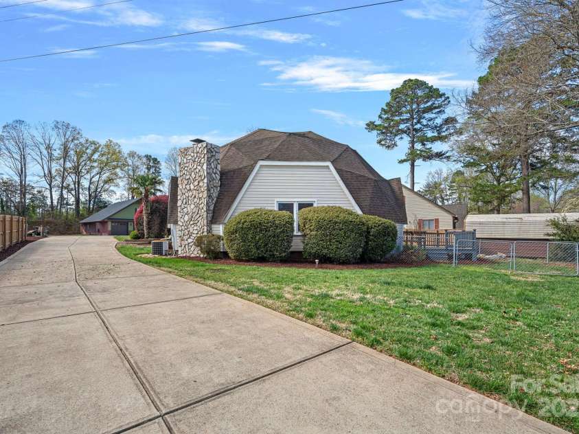 7977 Lucky Creek Lane, Denver, NC 28037.  MLS# CAR4220264, YatesRealty ID 15973. 