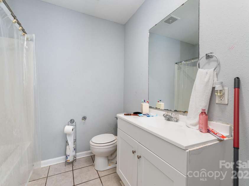 1263 Crawford Road, Rock Hill, SC 29730.  MLS# CAR4251830, YatesRealty ID 15974. 