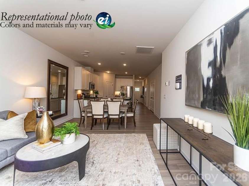 8128 McGarry Trail, Charlotte, NC 28214.  MLS# CAR4360831, YatesRealty ID 15974. 