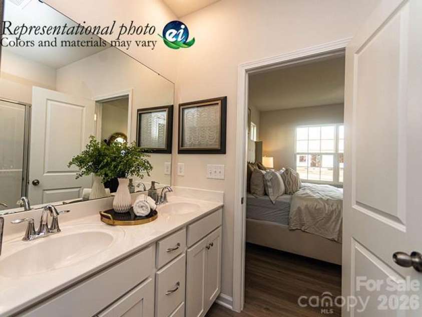 8128 McGarry Trail, Charlotte, NC 28214.  MLS# CAR4360831, YatesRealty ID 15974. 