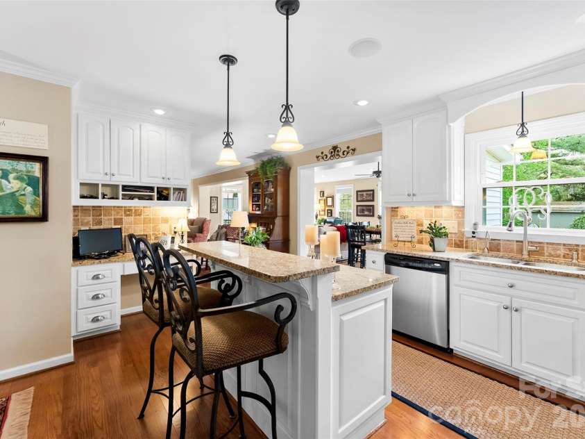 1025 Rudd Road, Gastonia, NC 28054.  MLS# CAR4359303, YatesRealty ID 15975. 